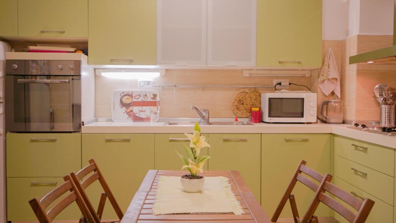 Freedom Hostel ブドヴァ エクステリア 写真