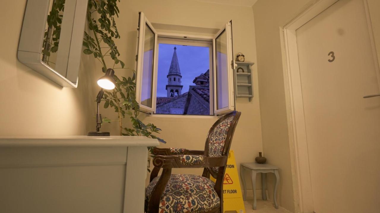 Freedom Hostel ブドヴァ エクステリア 写真