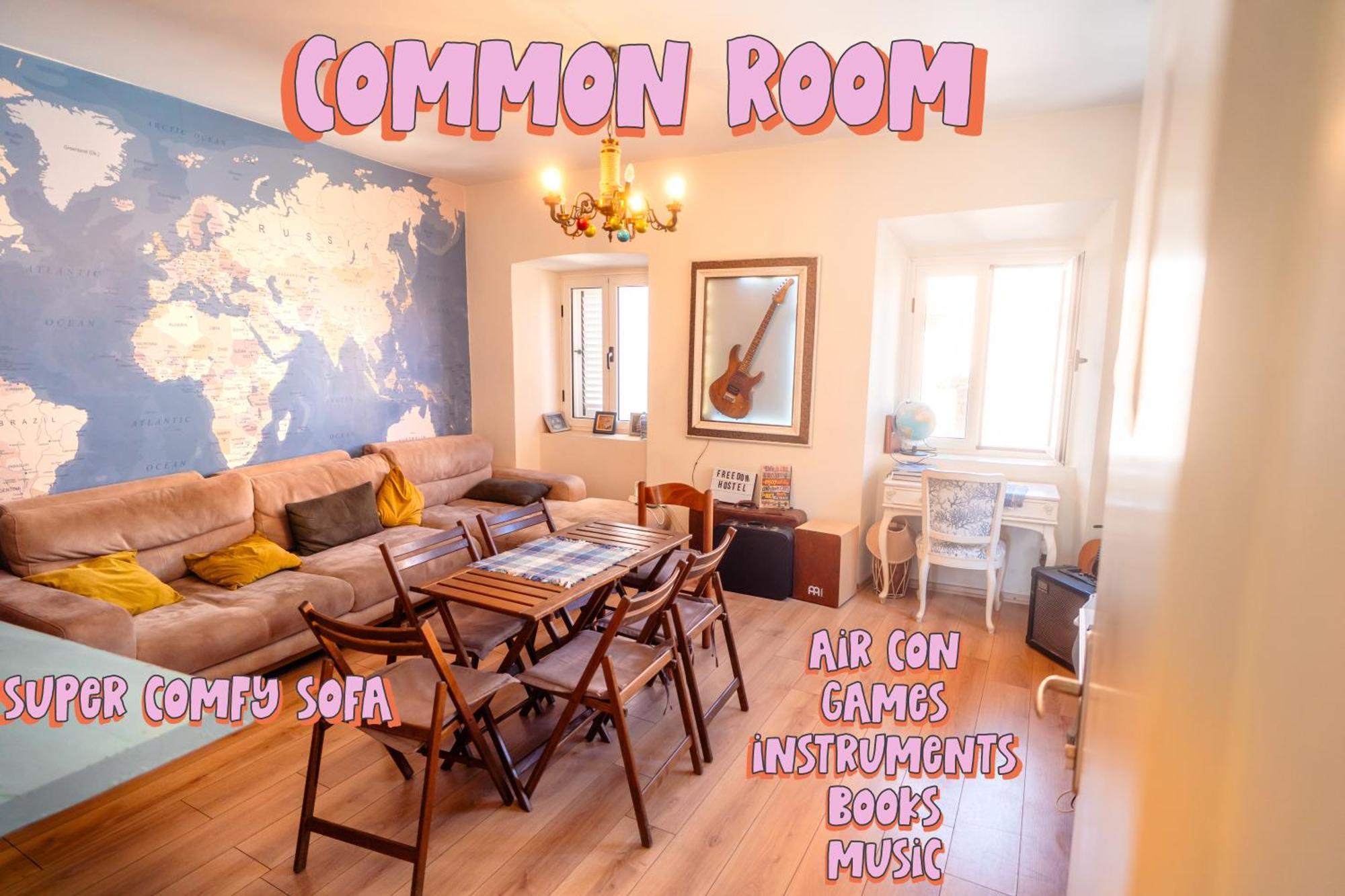 Freedom Hostel ブドヴァ エクステリア 写真